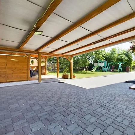 Riviera 尤斯托尼莫斯基